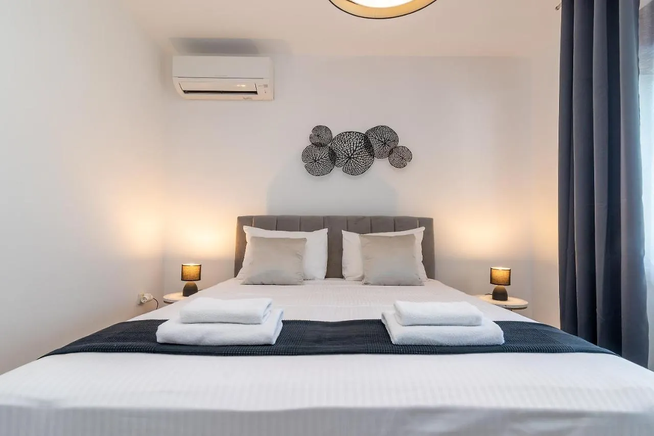 Apartments Bozan Trogir 0*,  Croatia
