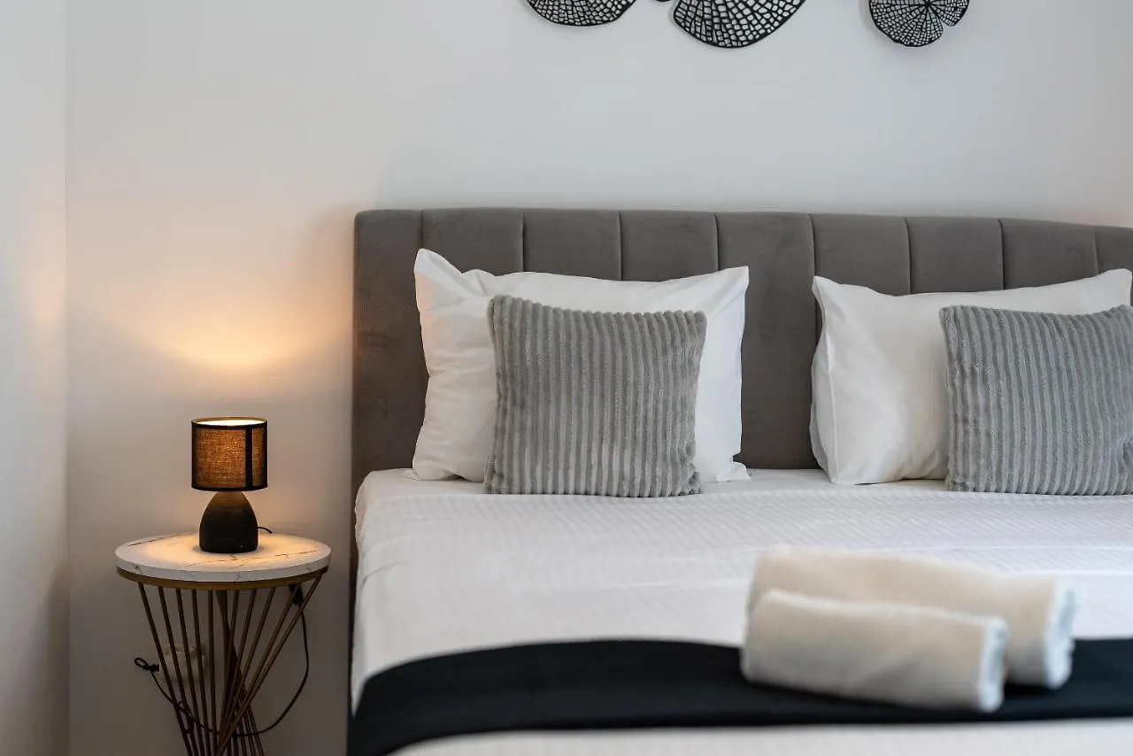 Apartments Bozan Trogir