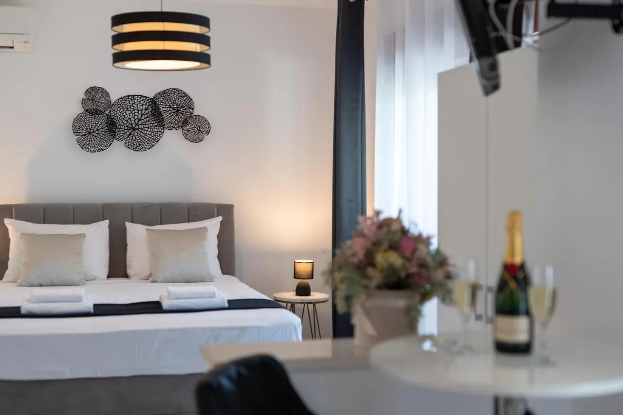 Apartments Bozan Trogir Croatia
