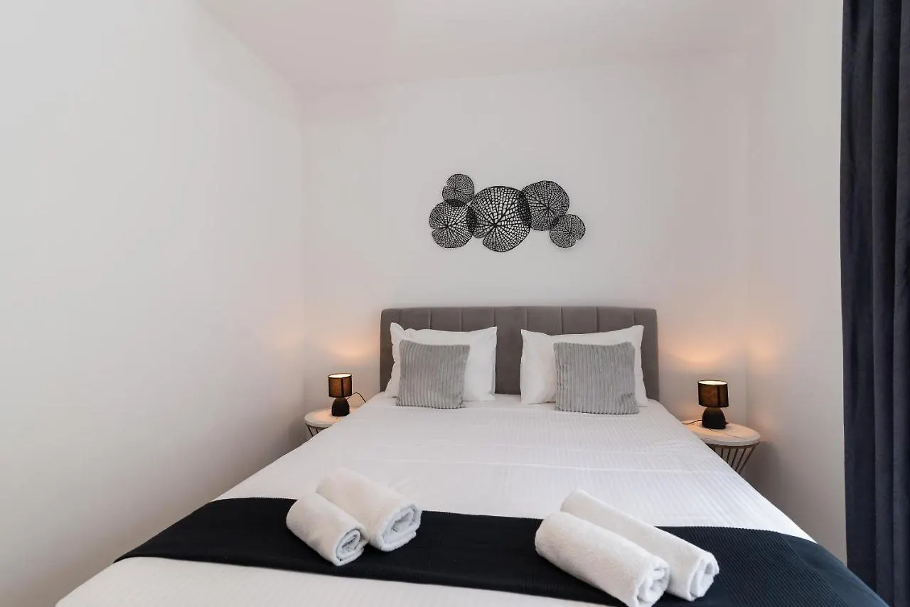 Apartments Bozan Trogir
