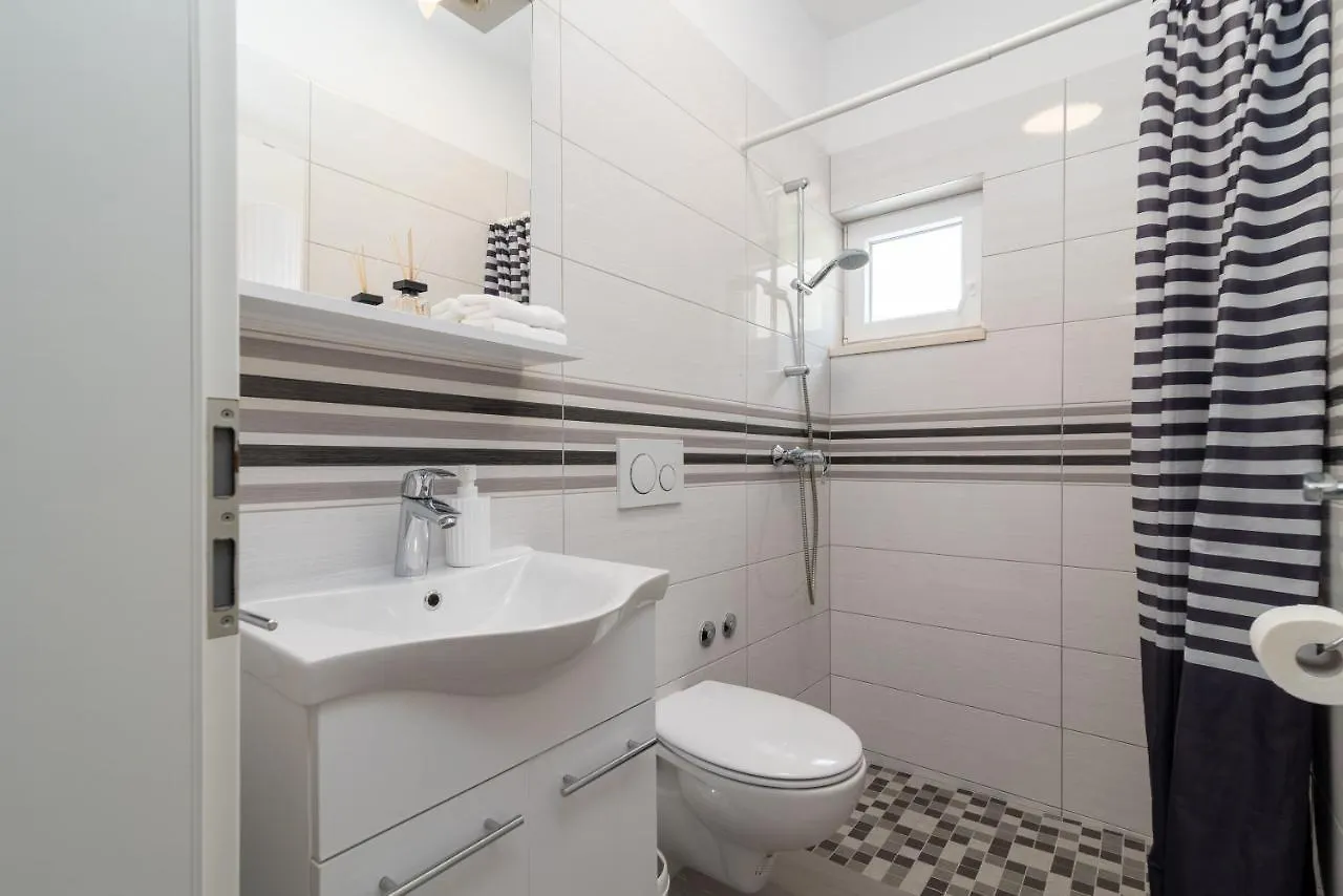 Apartments Bozan Trogir
